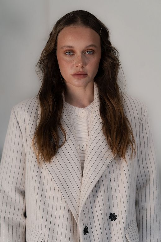 Пальто в смужку світло-бежеве - №2