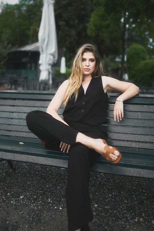 Костюм брюки+жилетка чорний