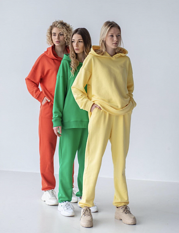 Як стильно носити спортивний костюм у 2021 році