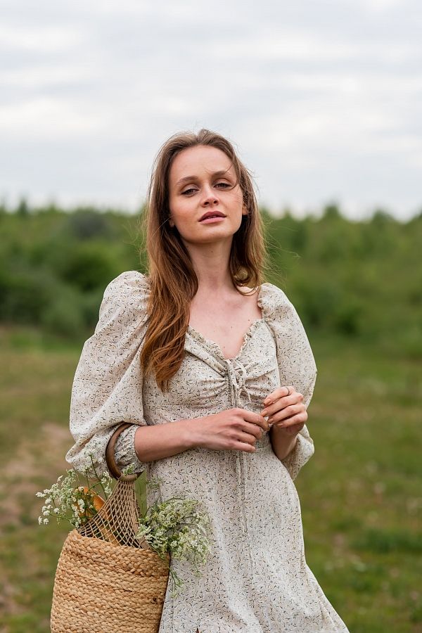 Сукня міні з роспіркою бежева в квіти D0321/18 № 1