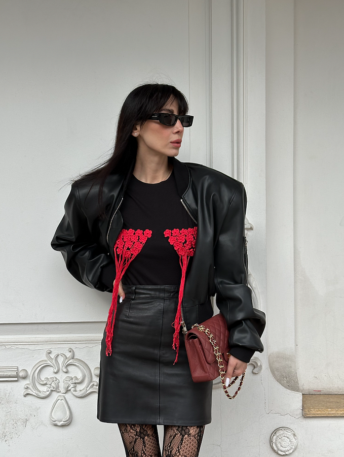 Лонгслів з декором ручної роботи чорний LN24/1 #RU# Лонгслив в полоску черный LN24/1 № 1