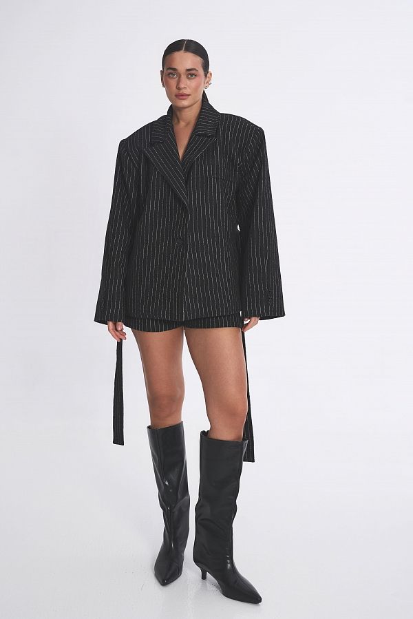 Костюм у смужку піджак та шорти чорний SU26/3 #RU# Костюм в полоску пиджак и шорты черный SU26/3 № 6