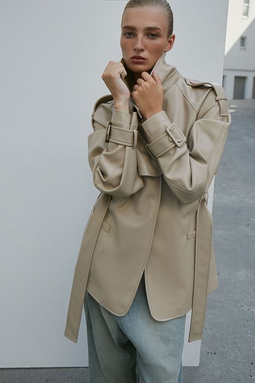  Тренч з екошкіри на замші вкорочений з поясом світло-бежевий - №2