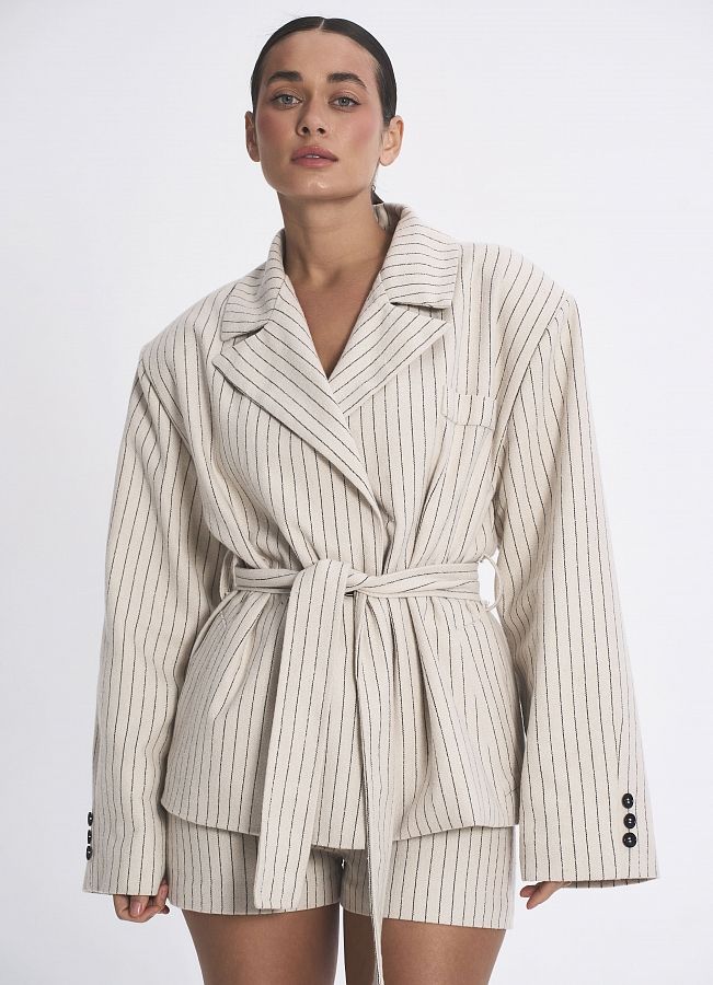 Костюм у смужку піджак та шорти молочний SU26/1 #RU# Костюм в полоску пиджак и шорты молочный SU26/1 № 1