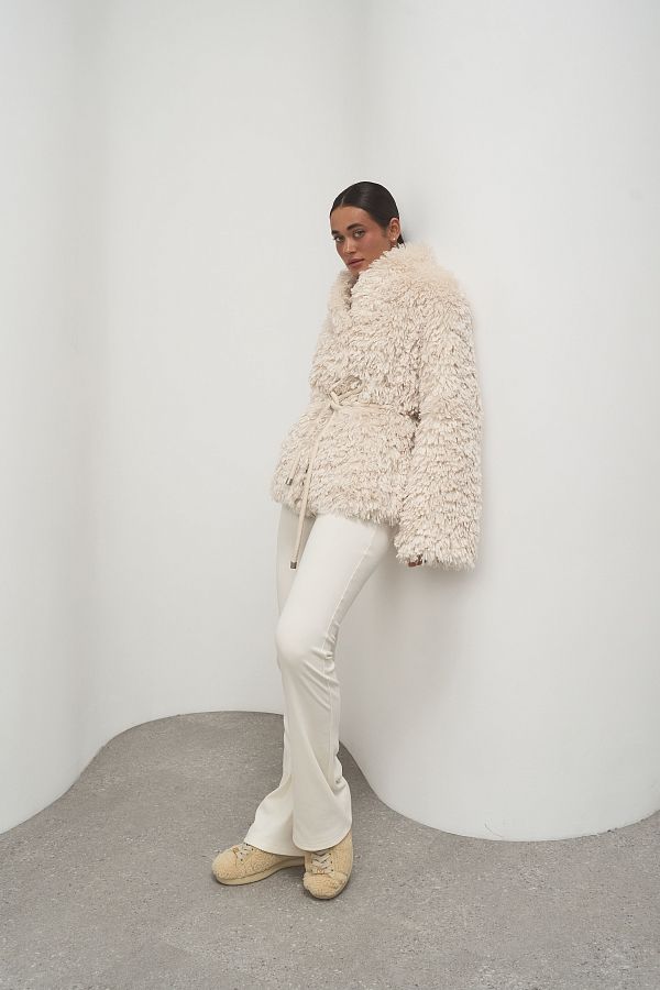 Шубка вкорочена молочна 19422/2 № 3