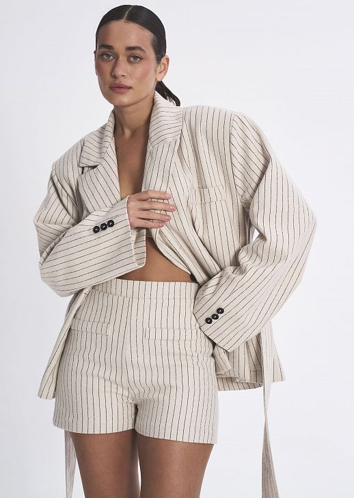 Костюм у смужку піджак та шорти молочний - №2