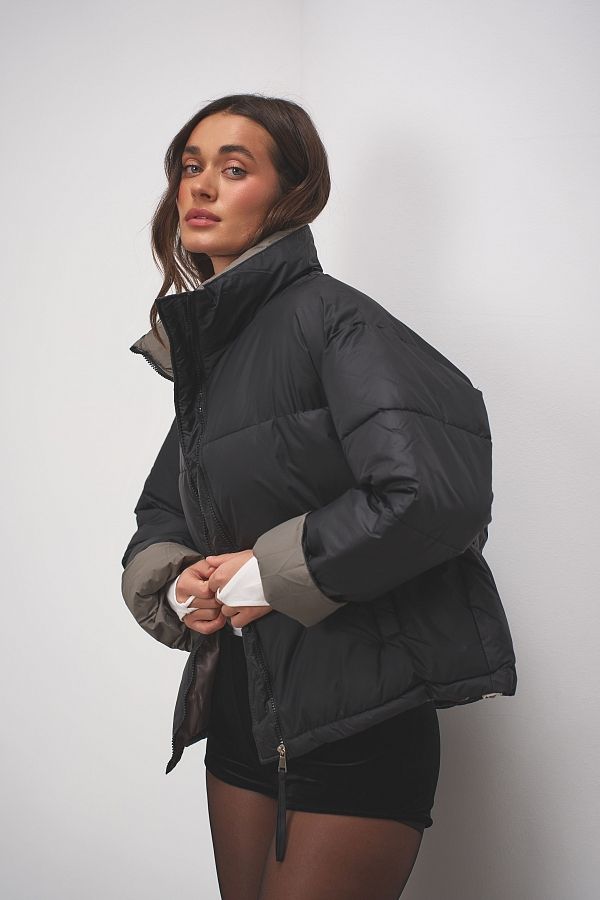 Пуховик короткий на замку чорний  #RU# Пуховик короткий на замке черный  № 1