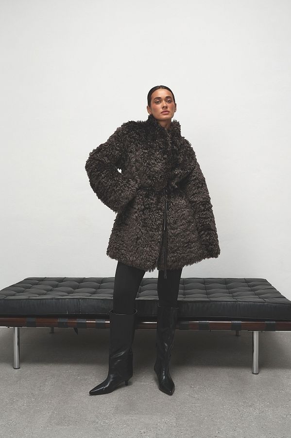 Шубка подовжена шоколадна 19421/3 № 1