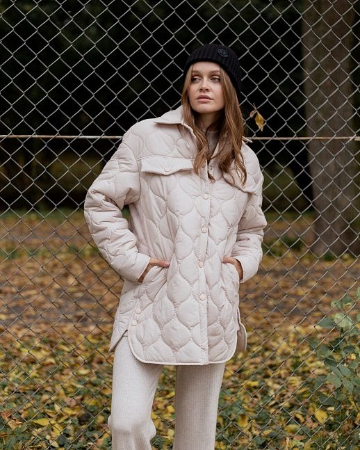 Куртка-сорочка на кнопках утеплена бежева