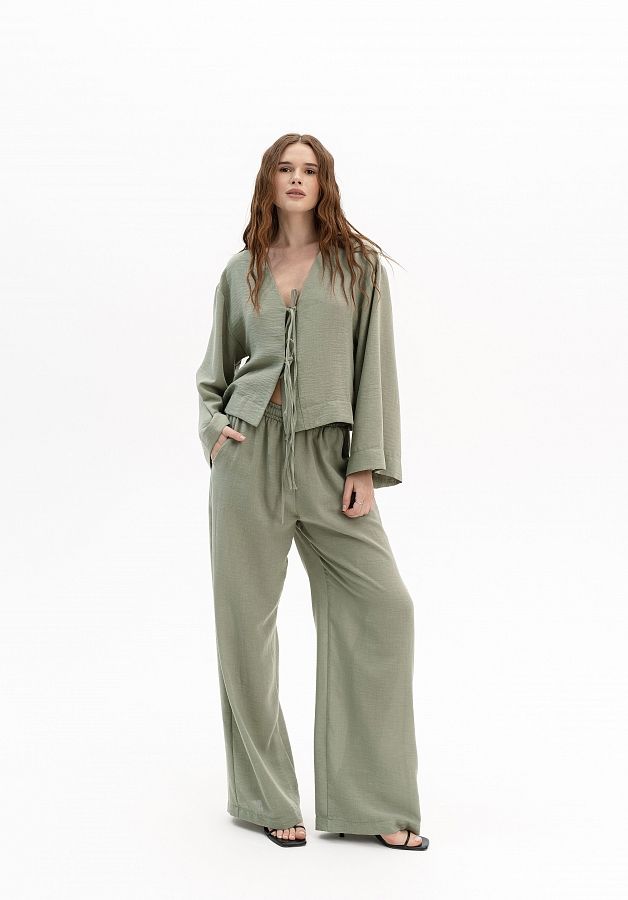Костюм лляний на зав'язках салатовий МБКТ/01 #RU# Костюм льняной на завязках салатовый МБКТ/01 № 2