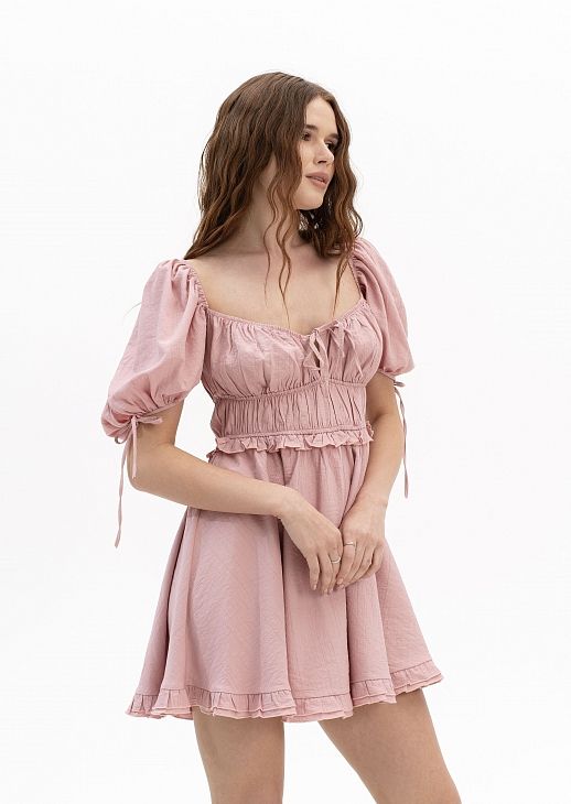 Сукня з рюшами рожева